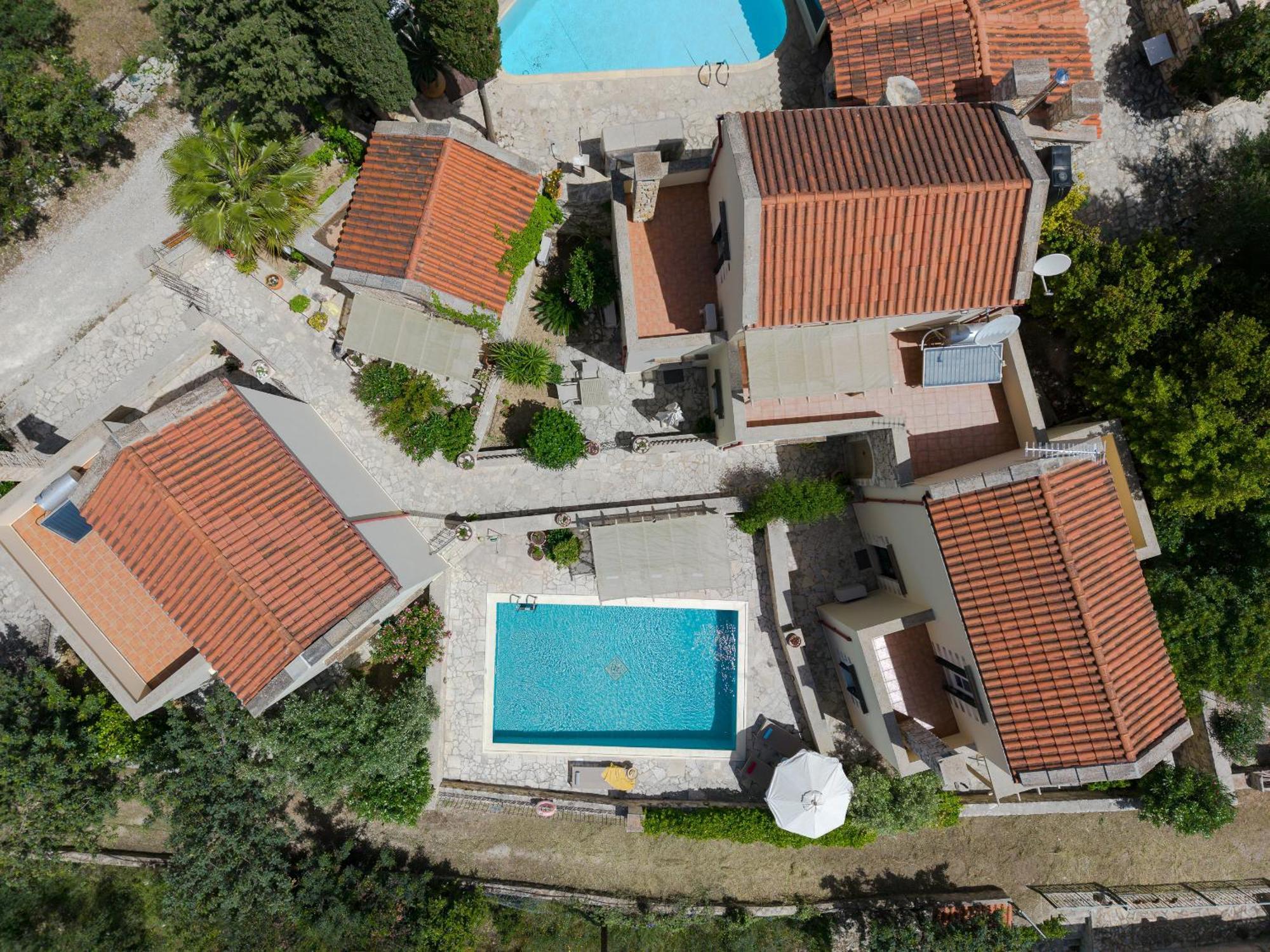 Helianthos Villas Douliana Екстериор снимка