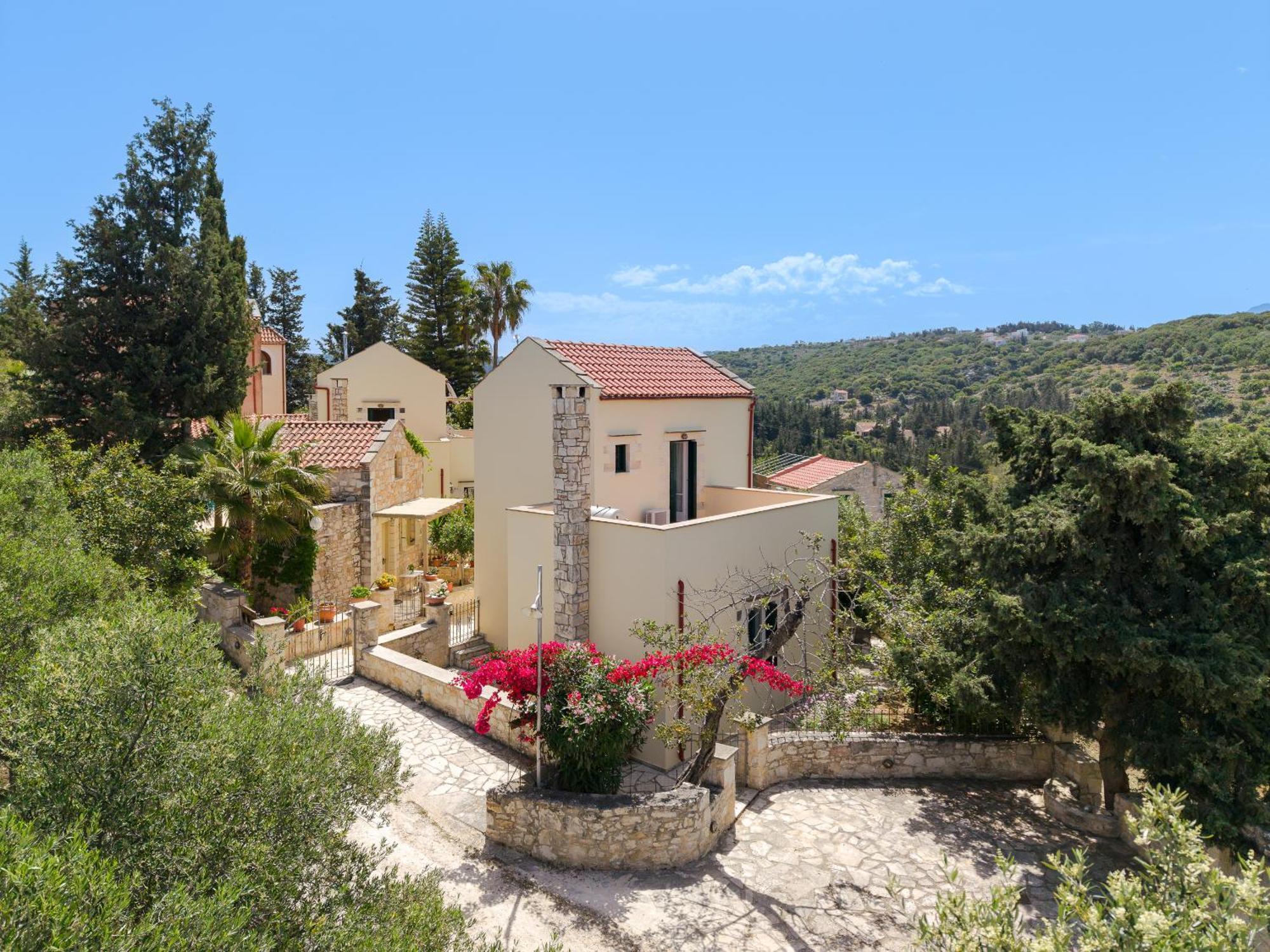 Helianthos Villas Douliana Екстериор снимка
