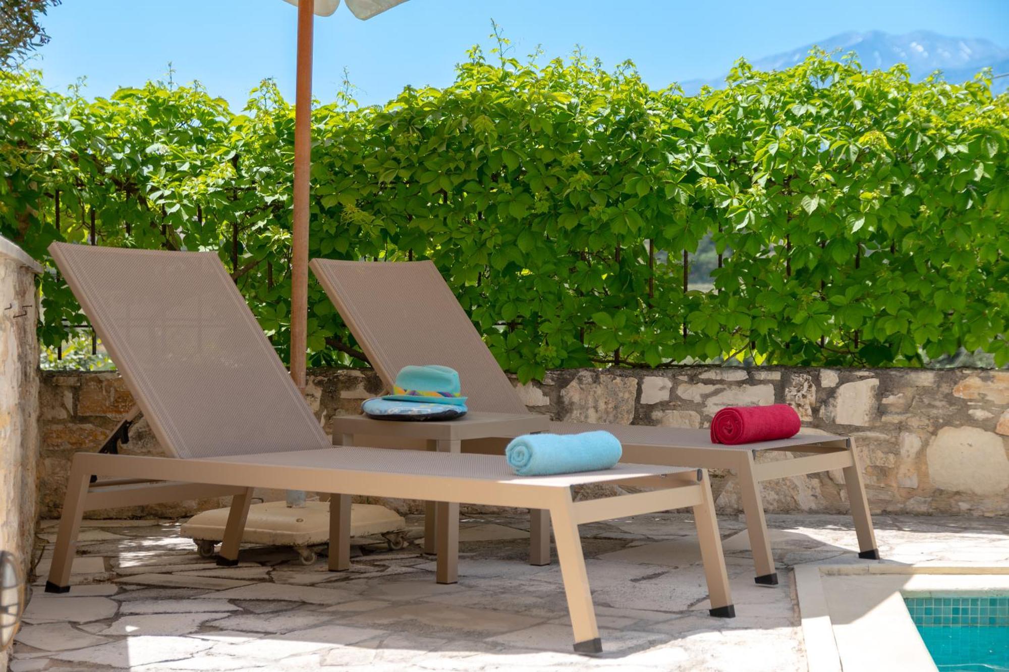 Helianthos Villas Douliana Екстериор снимка