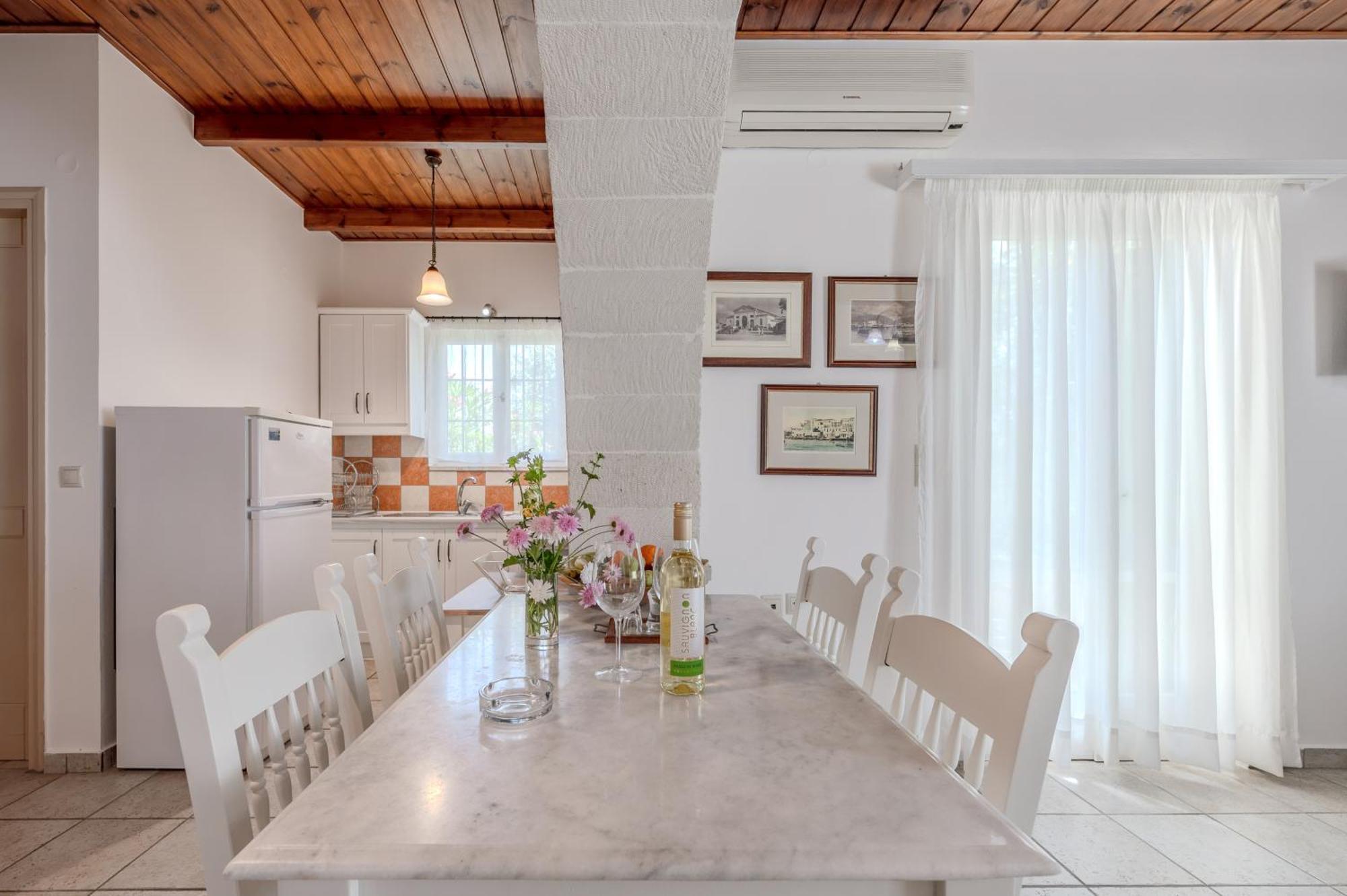 Helianthos Villas Douliana Екстериор снимка
