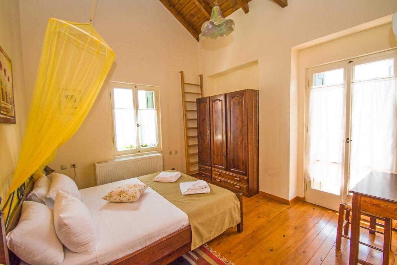 Helianthos Villas Douliana Екстериор снимка