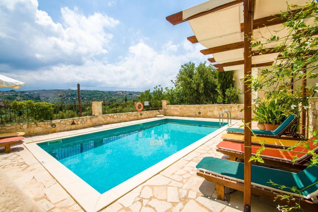 Helianthos Villas Douliana Екстериор снимка