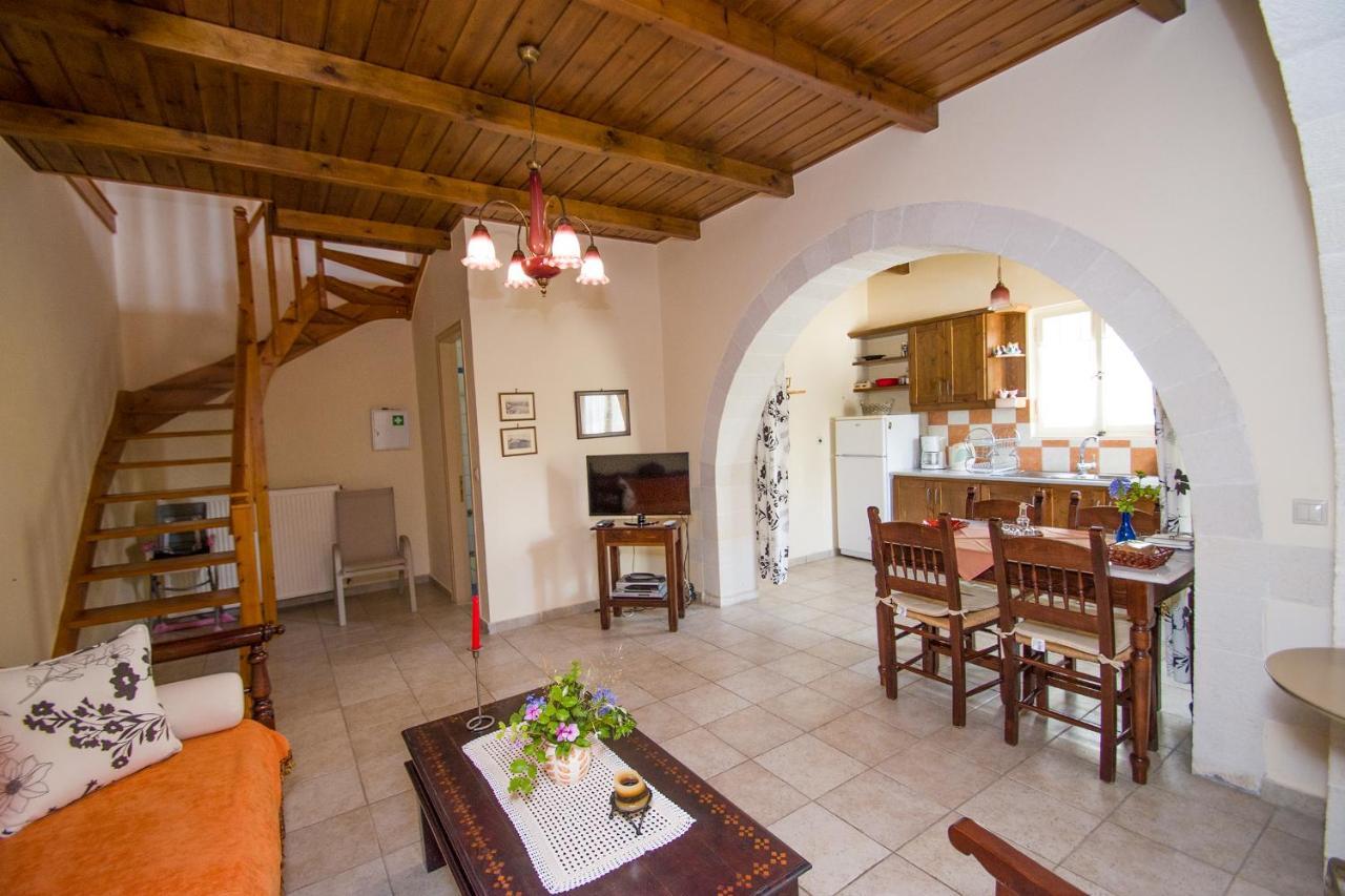 Helianthos Villas Douliana Екстериор снимка